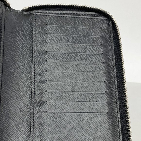 Louis Vuitton Long Wallet Epi Zippy Vertical M60965 Noir Men's